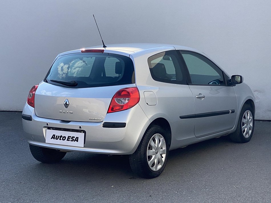 Renault Clio 1.6 16V Dynamique