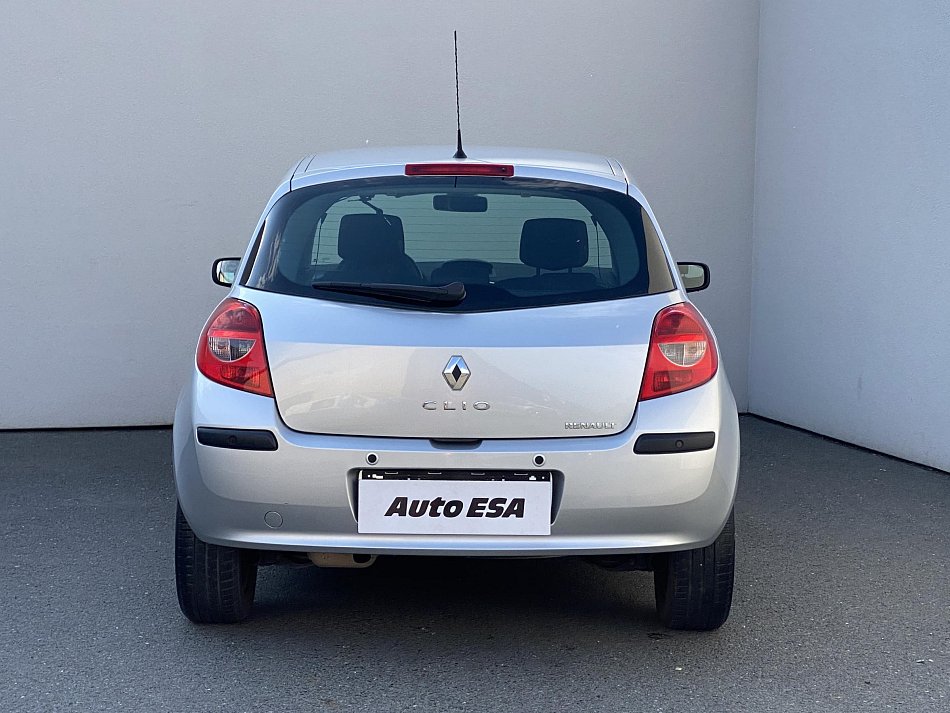 Renault Clio 1.6 16V Dynamique