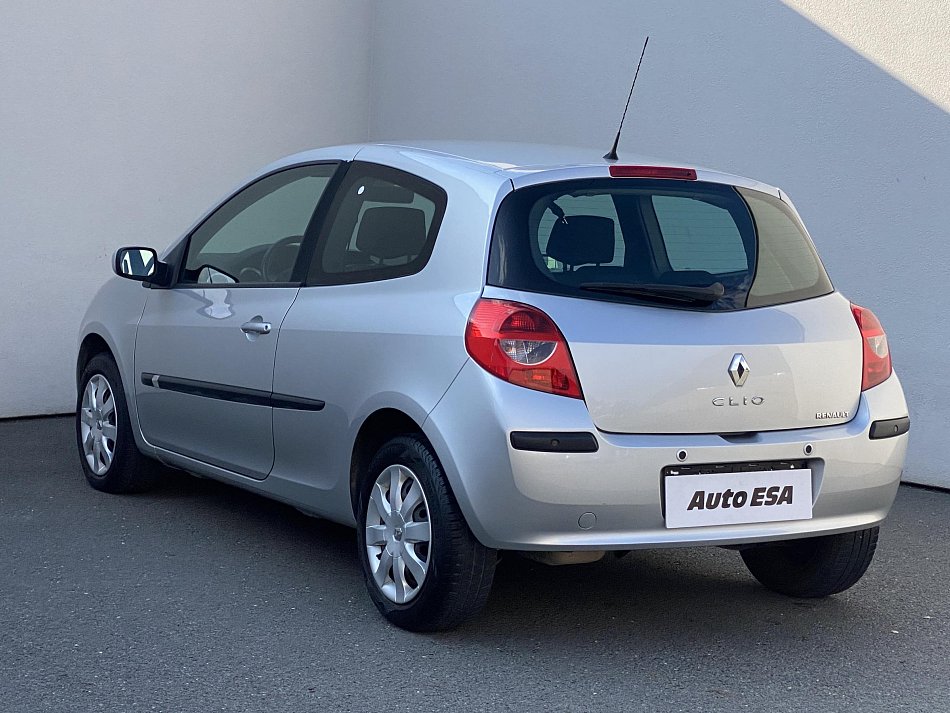 Renault Clio 1.6 16V Dynamique