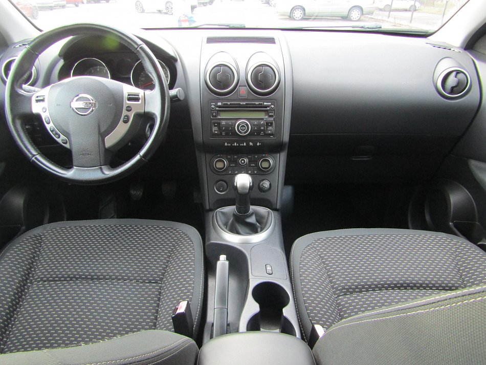 Nissan Qashqai 1.6i 