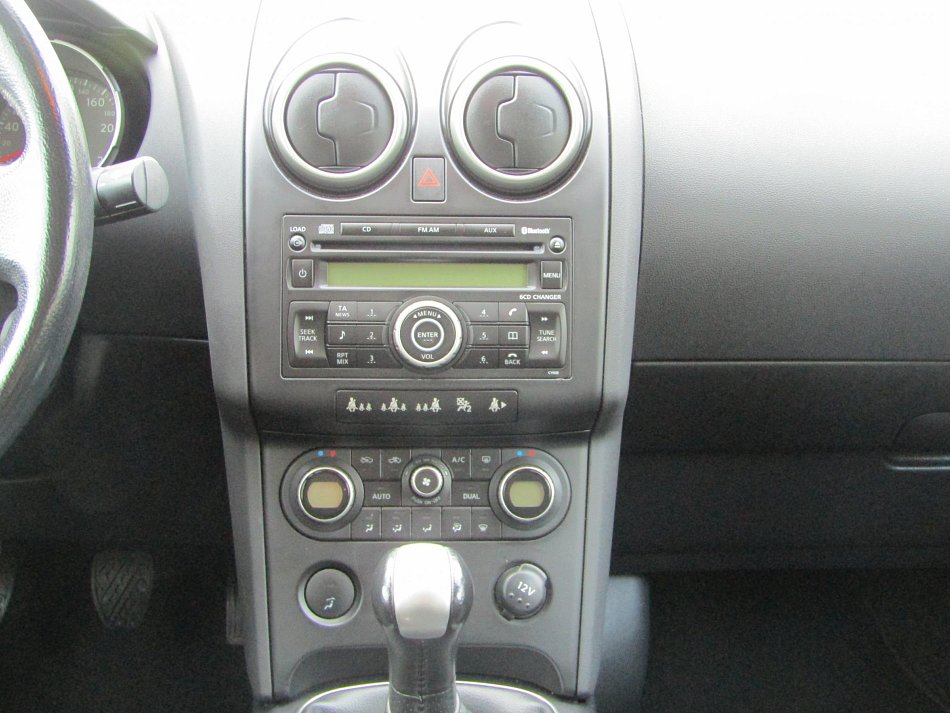 Nissan Qashqai 1.6i 