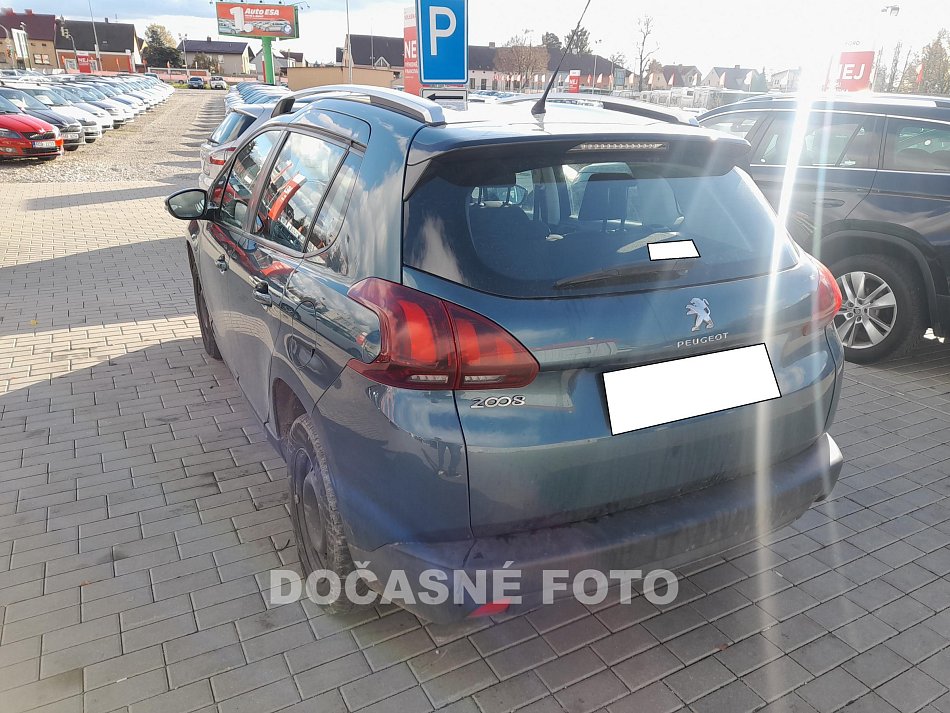 Peugeot 2008 1.2 PT 