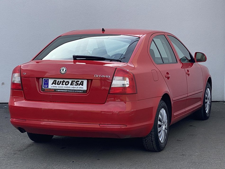 Škoda Octavia II 1.6 TDi Elegance