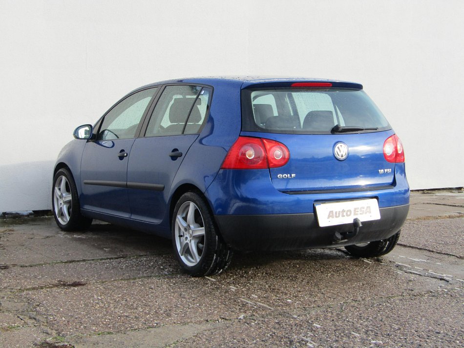 Volkswagen Golf 1.6 FSi 