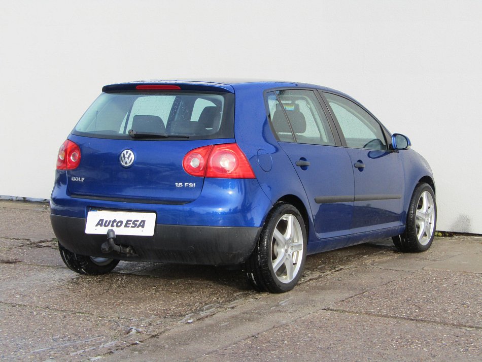 Volkswagen Golf 1.6 FSi 