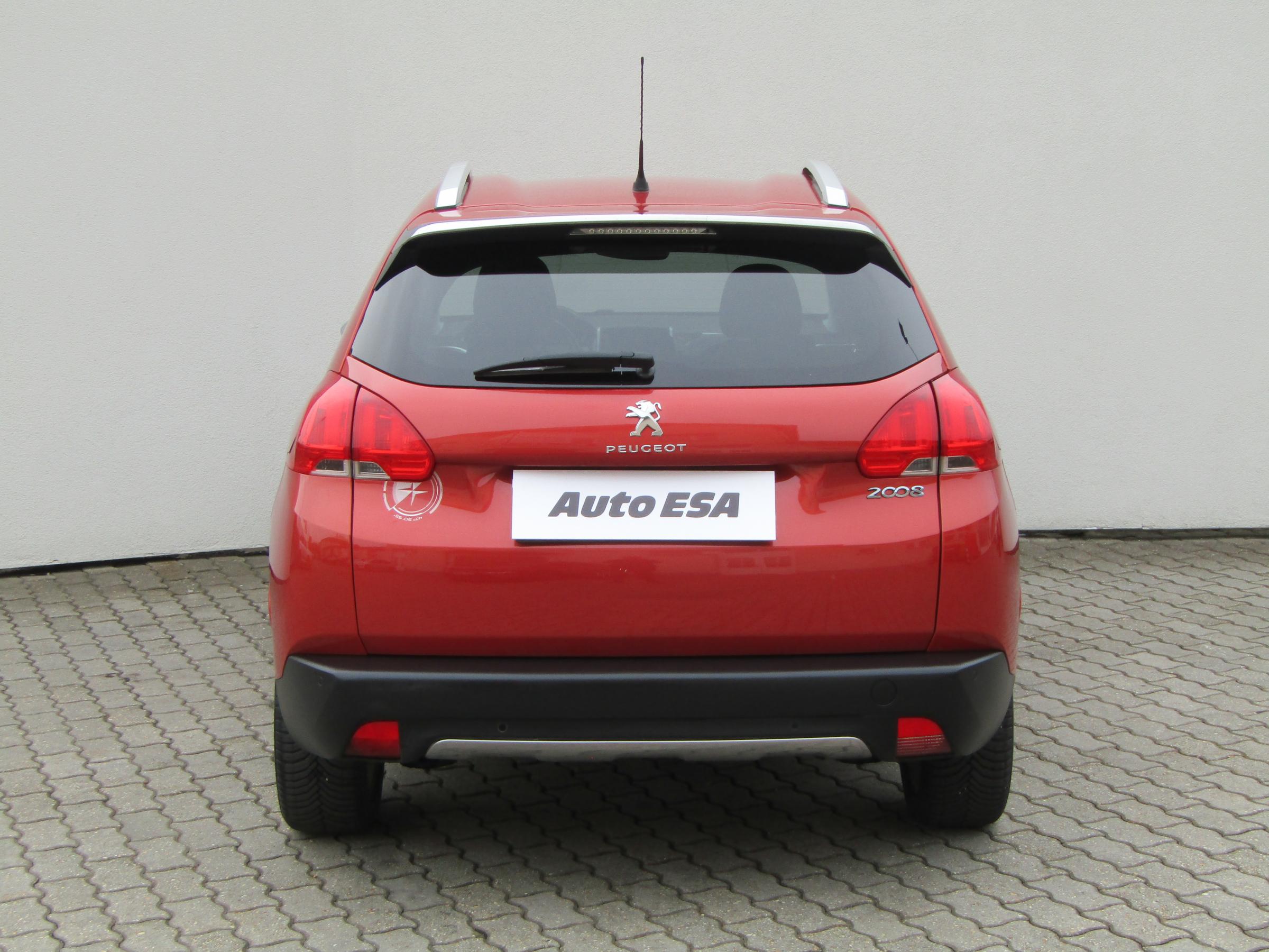 Peugeot 2008, 2016 - pohled č. 5