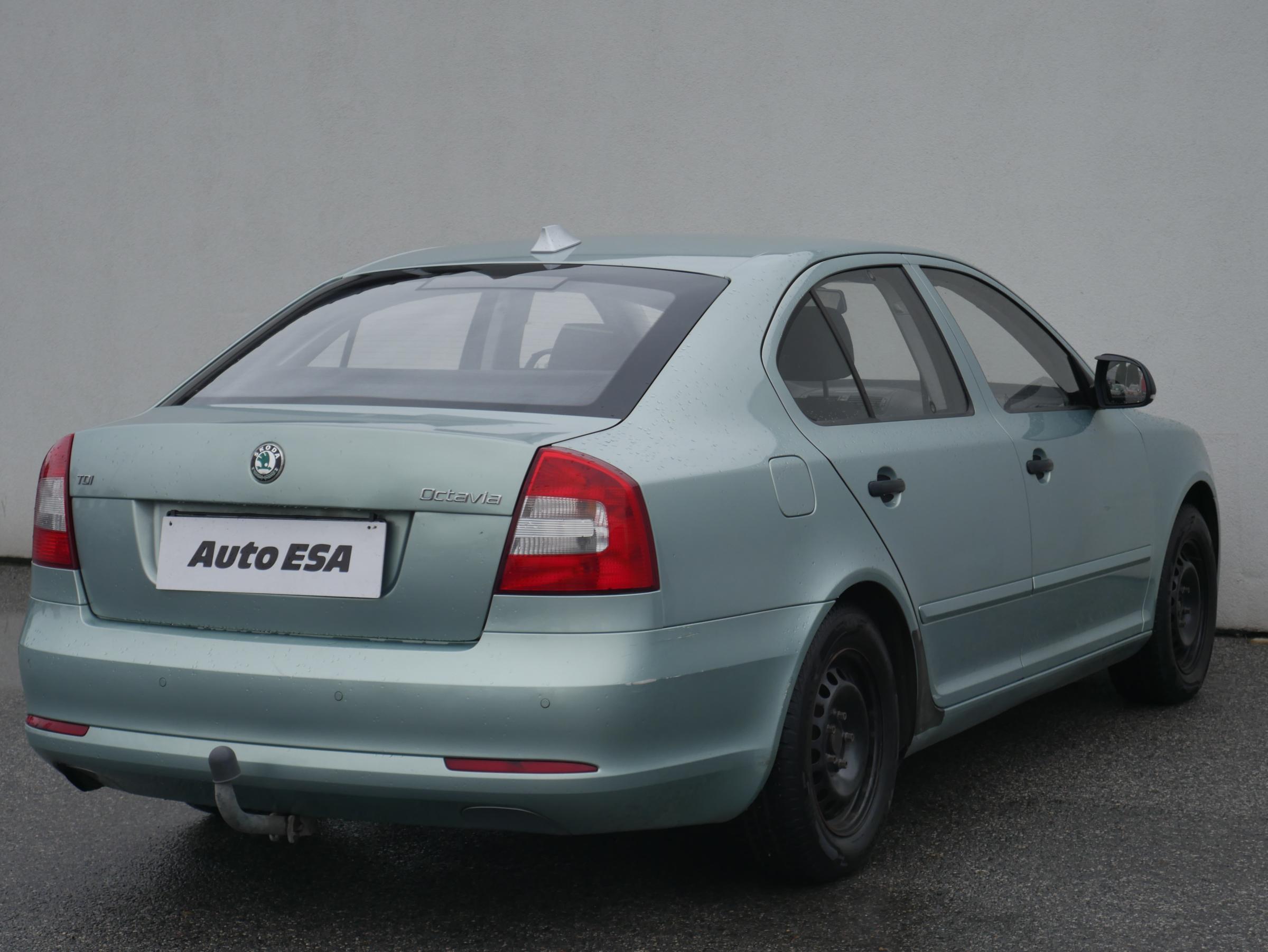 Škoda Octavia II, 2011 - pohled č. 4