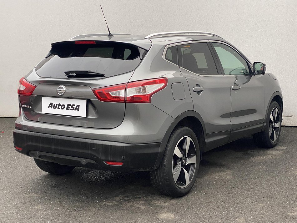 Nissan Qashqai 1.6 DIG-T N-Connecta