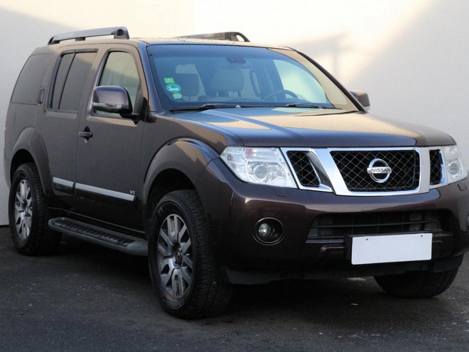 Nissan Pathfinder 2.5 DCI 