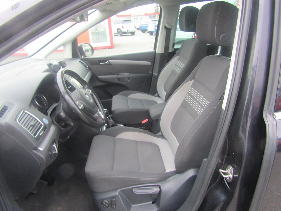 Volkswagen Sharan 2.0 TDi 