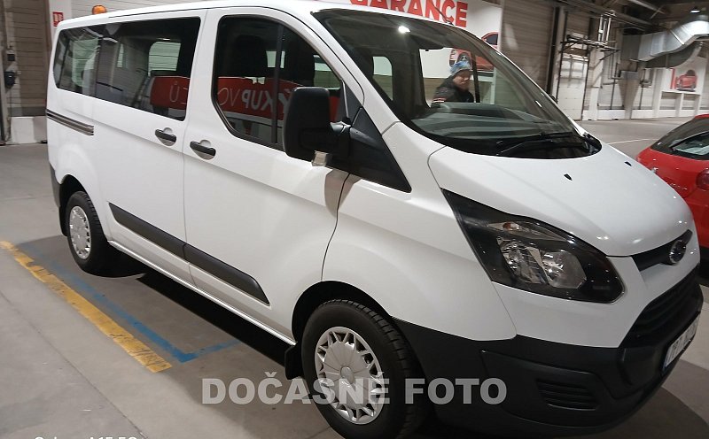 Ford Transit Custom 2.2TDCi  9míst