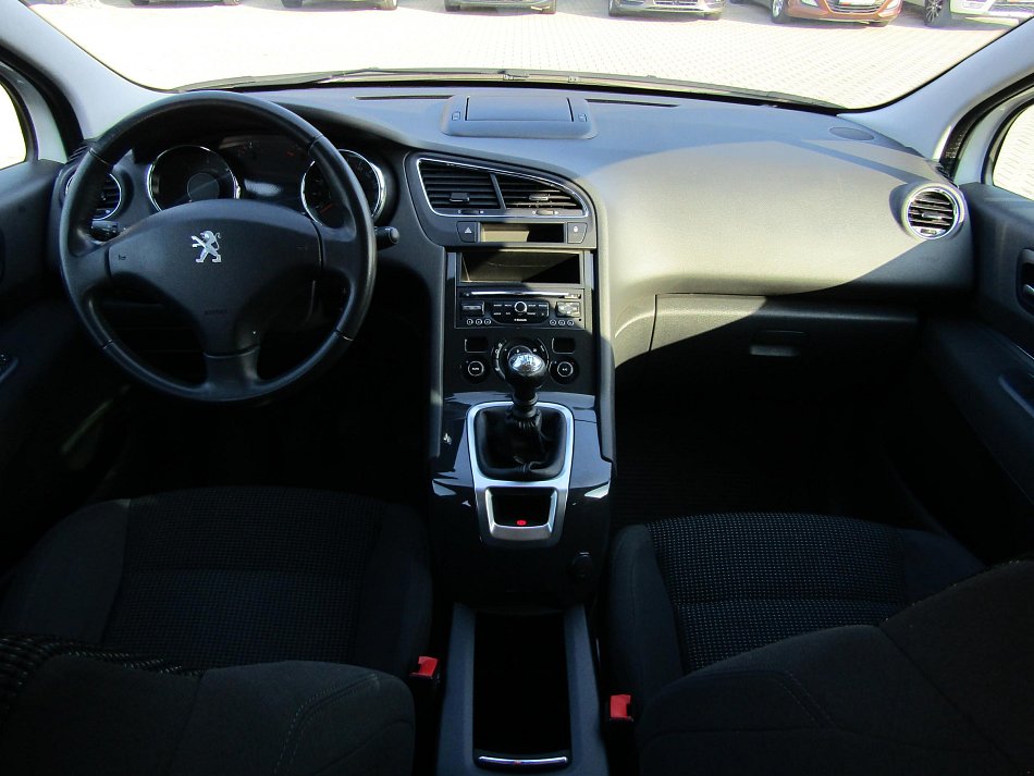 Peugeot 5008 1.6 HDi 