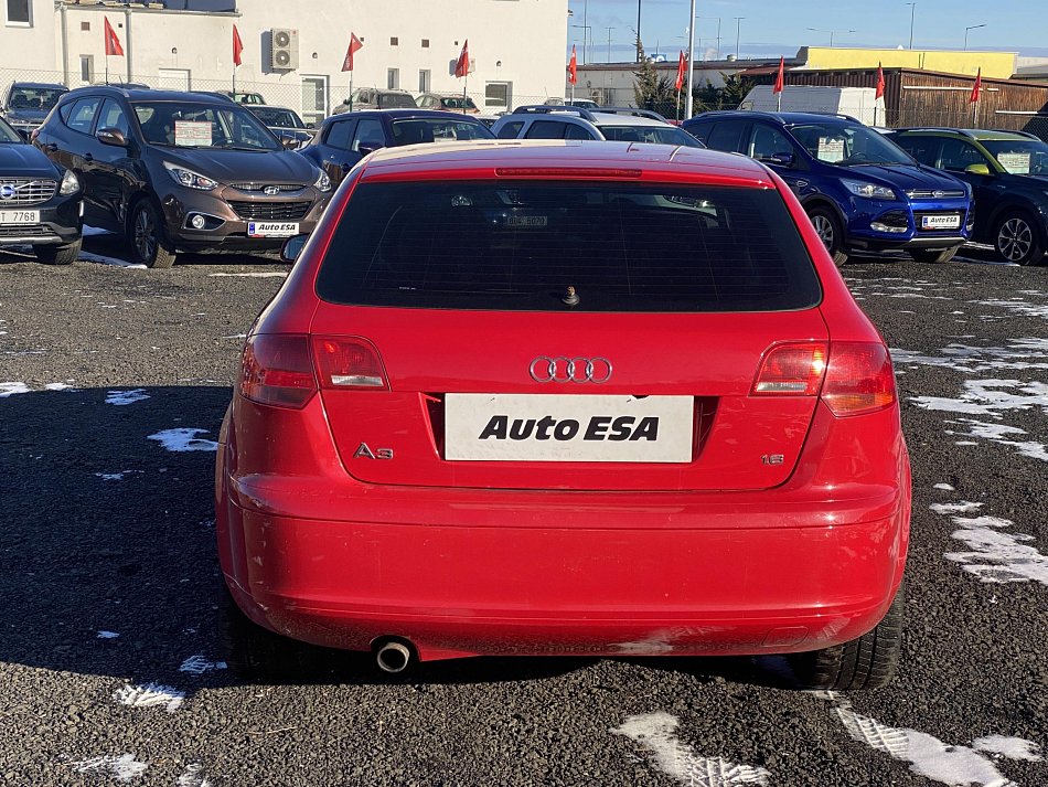 Audi A3 1.6i 