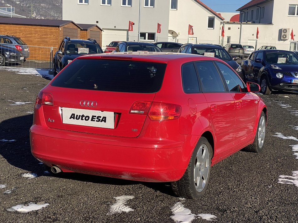 Audi A3 1.6i 