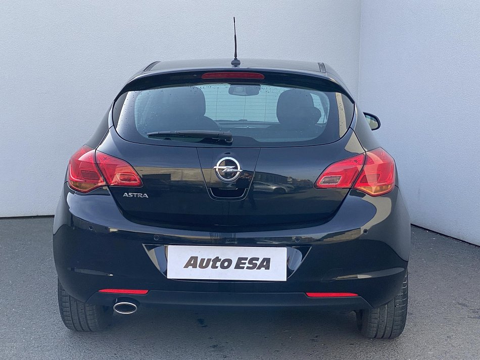 Opel Astra 1.4T 