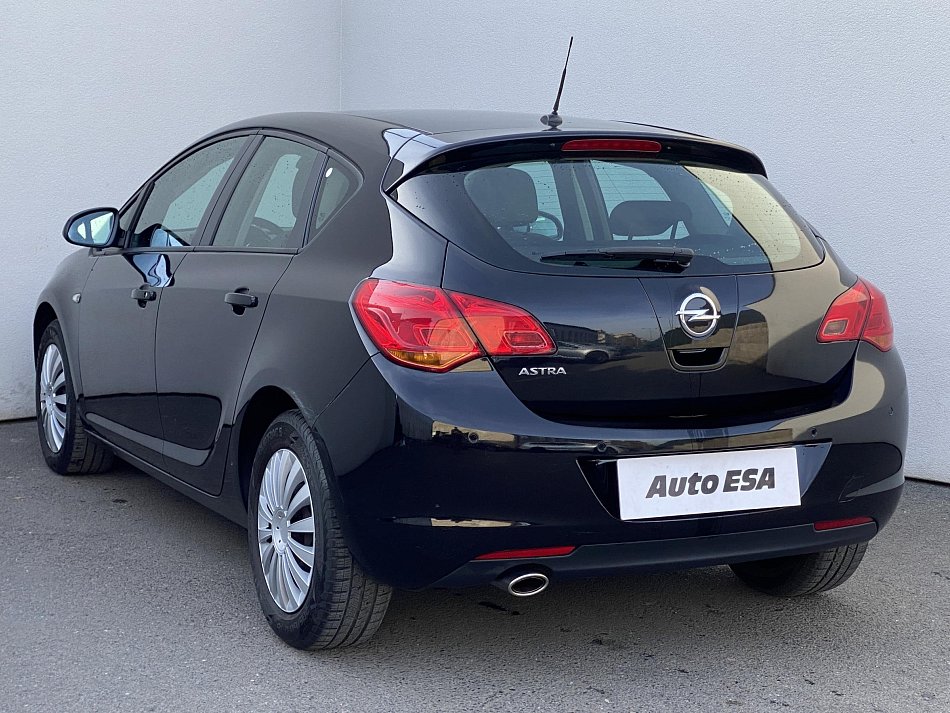 Opel Astra 1.4T 