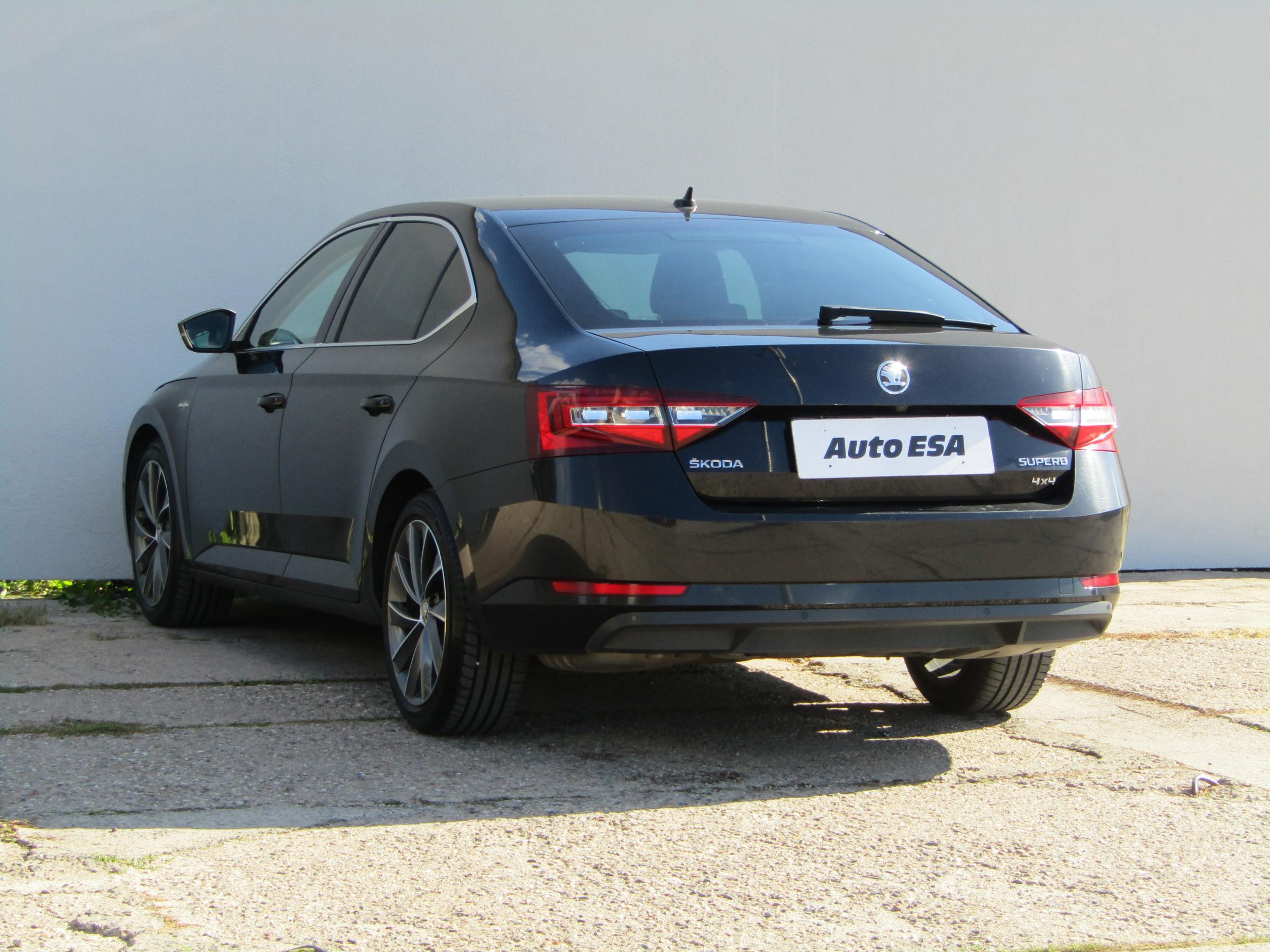 Škoda Superb III, 2017 - pohled č. 4