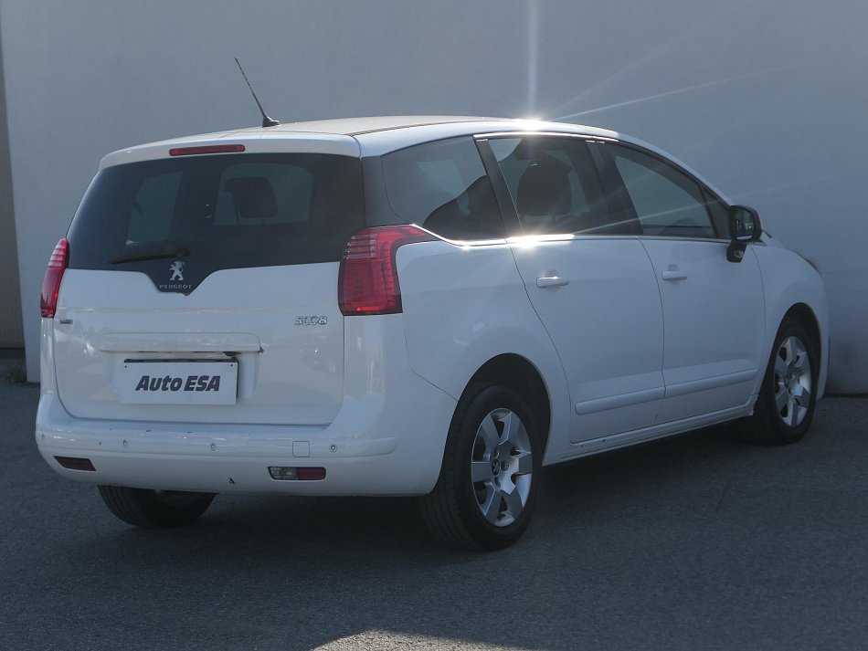 Peugeot 5008 1.6 HDi 