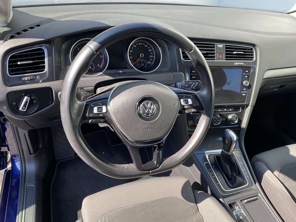 Volkswagen Golf 2.0 TDi 