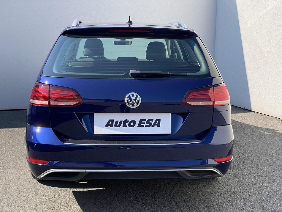 Volkswagen Golf 2.0 TDi 