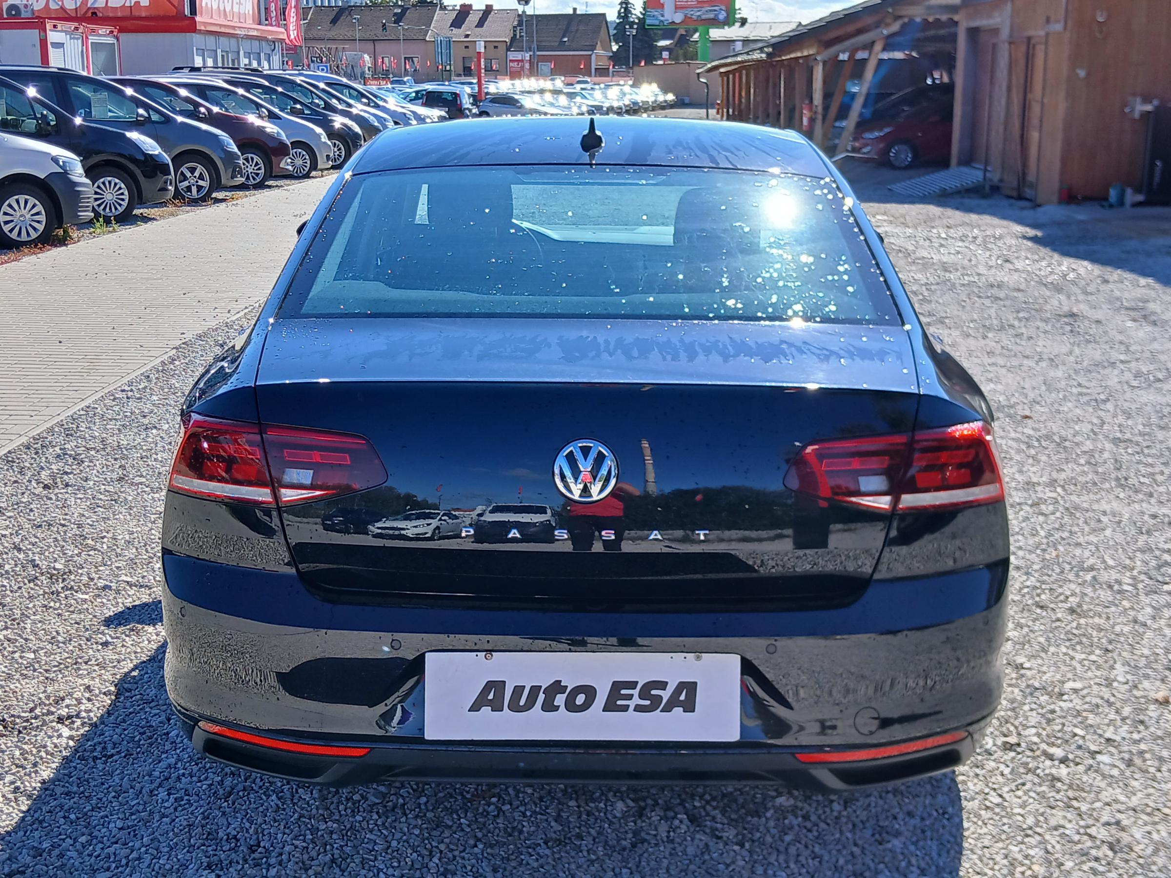 Volkswagen Passat, 2019 - pohled č. 5