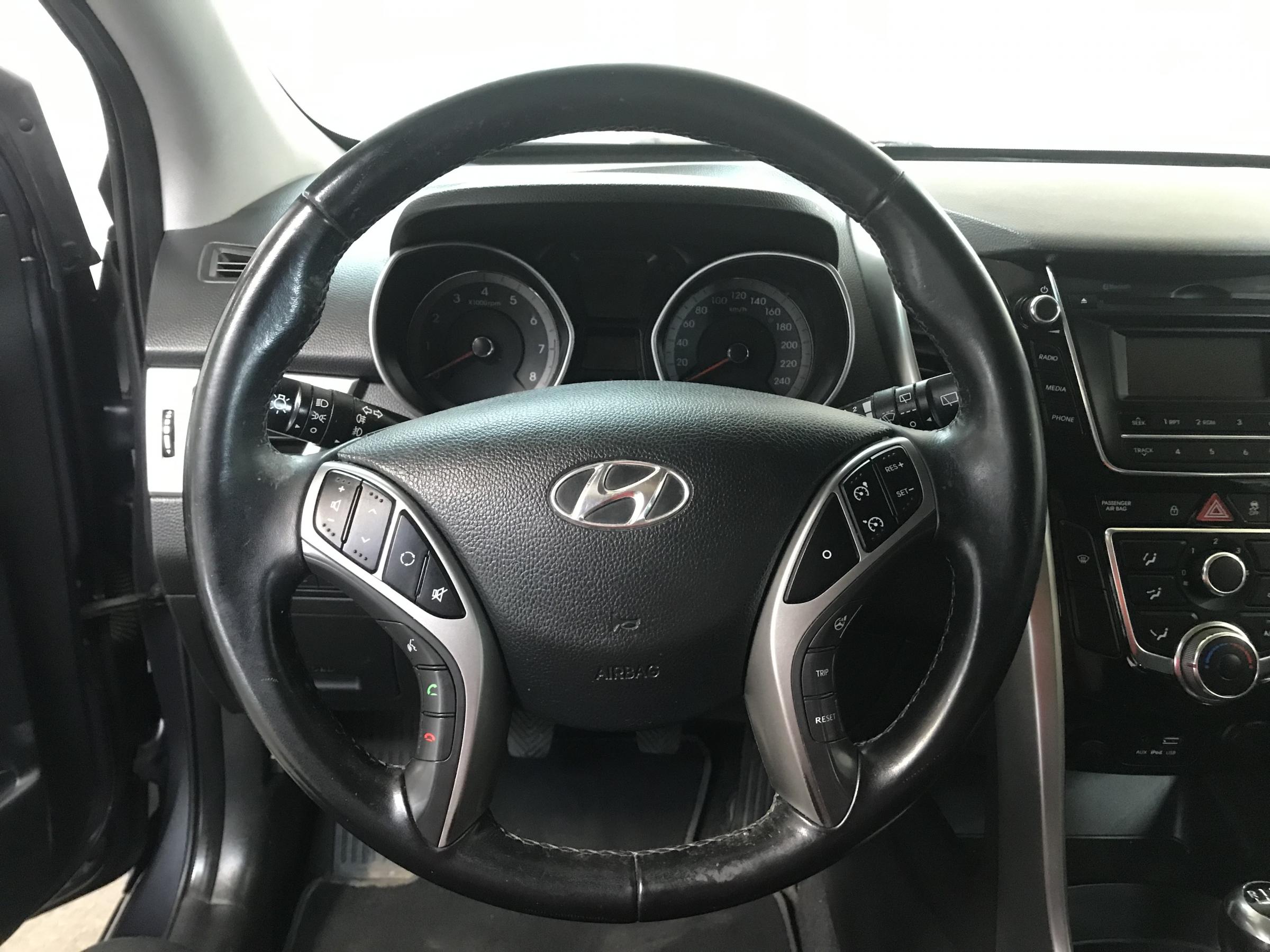 Hyundai i30, 2016 - pohled č. 14