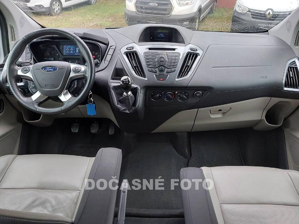 Ford Tourneo Custom 2.2TDCi Titanium