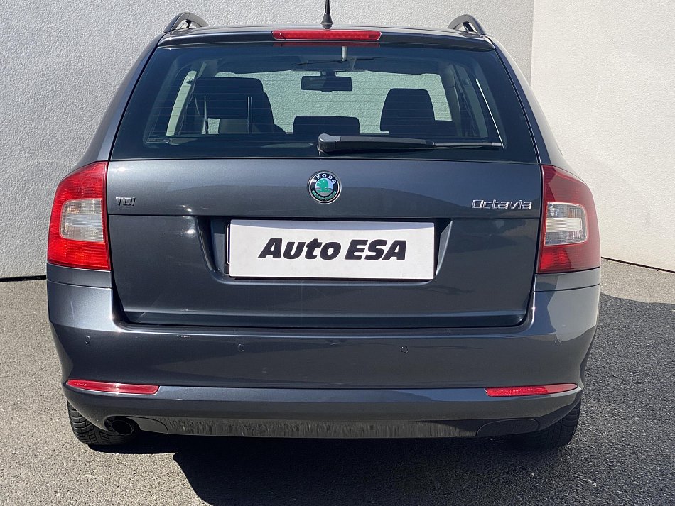 Škoda Octavia II 1.6 TDi Elegance