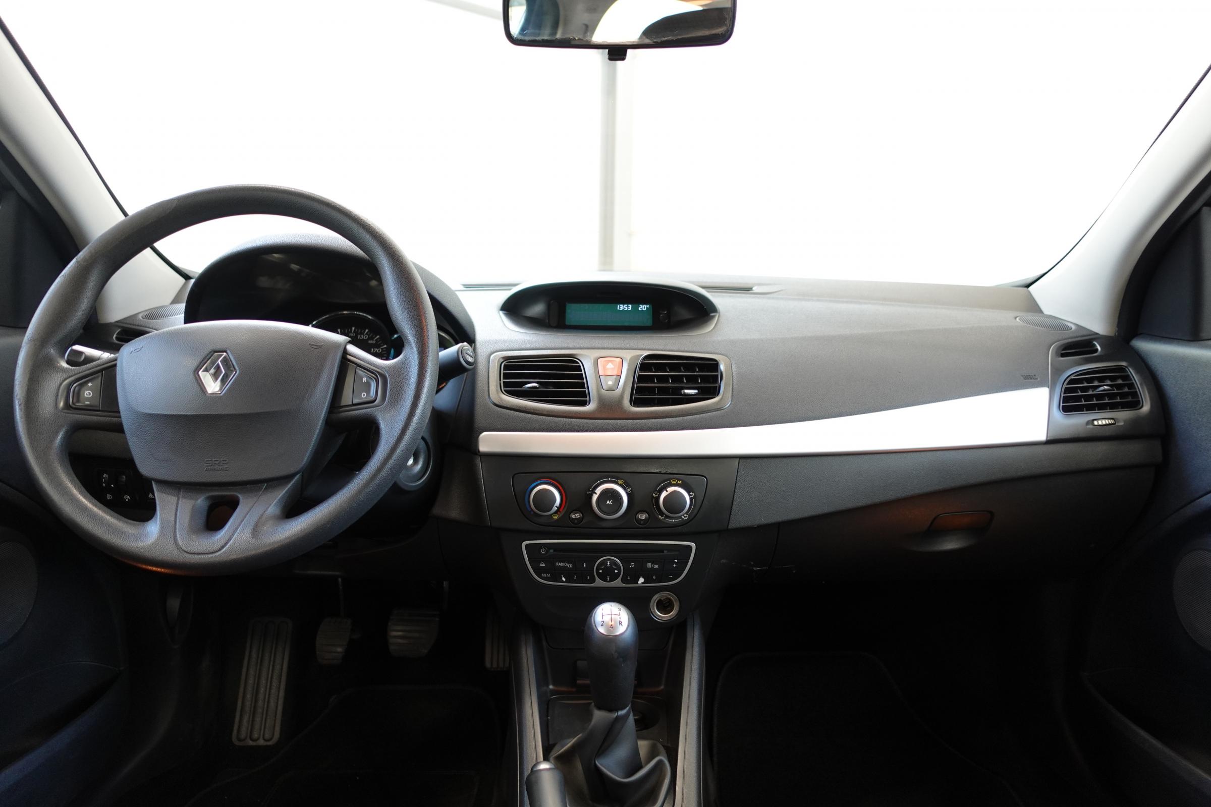 Renault Fluence, 2011 - pohled č. 9