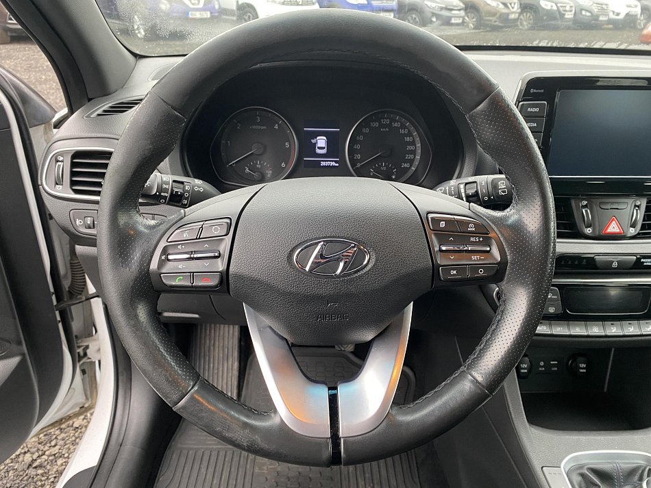 Hyundai I30 1.6 CRDi Trikolor