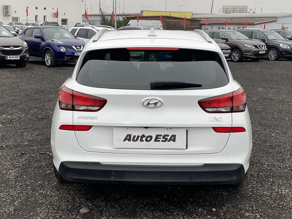 Hyundai I30 1.6 CRDi Trikolor