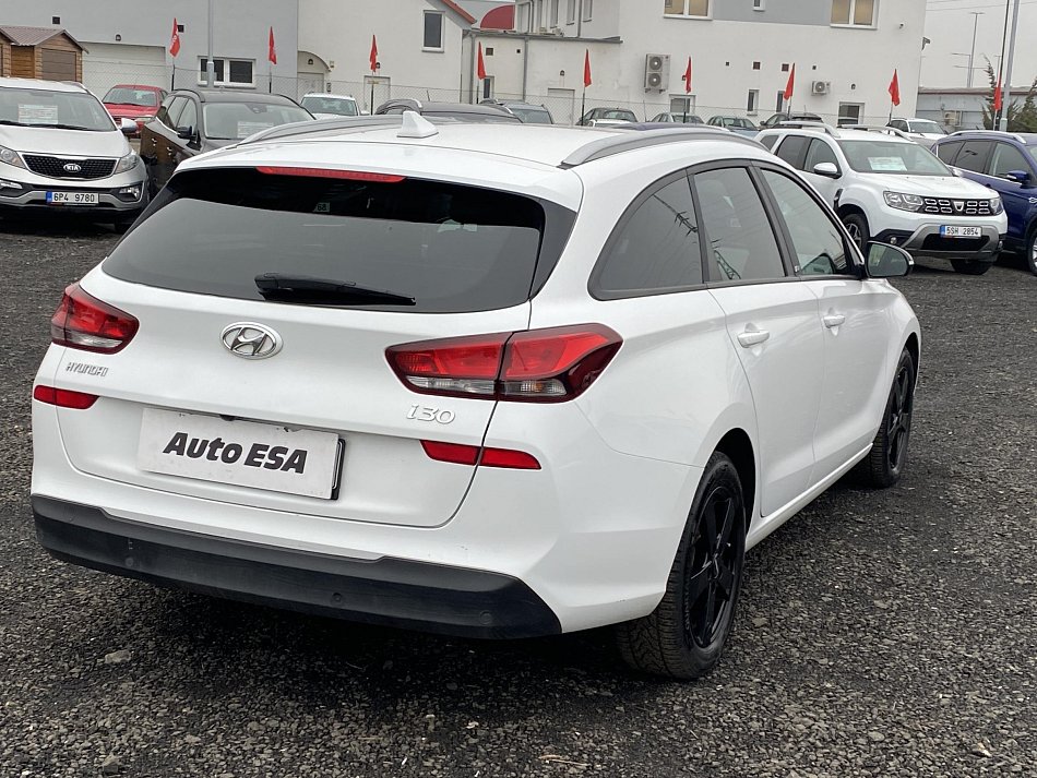 Hyundai I30 1.6 CRDi Trikolor