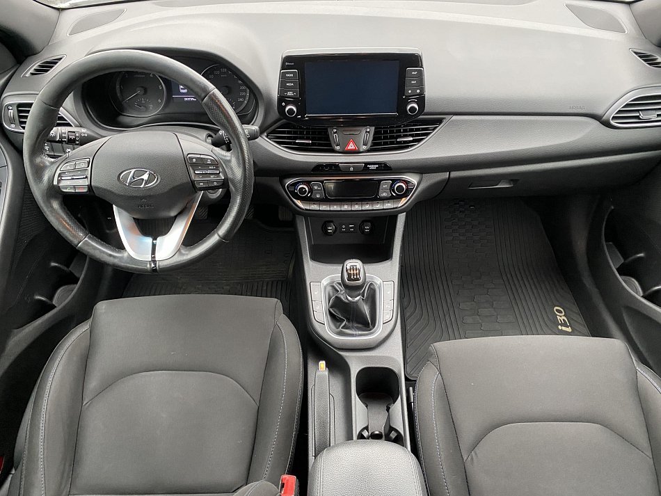 Hyundai I30 1.6 CRDi Trikolor