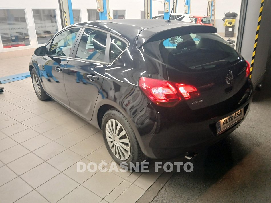 Opel Astra 1.4T 