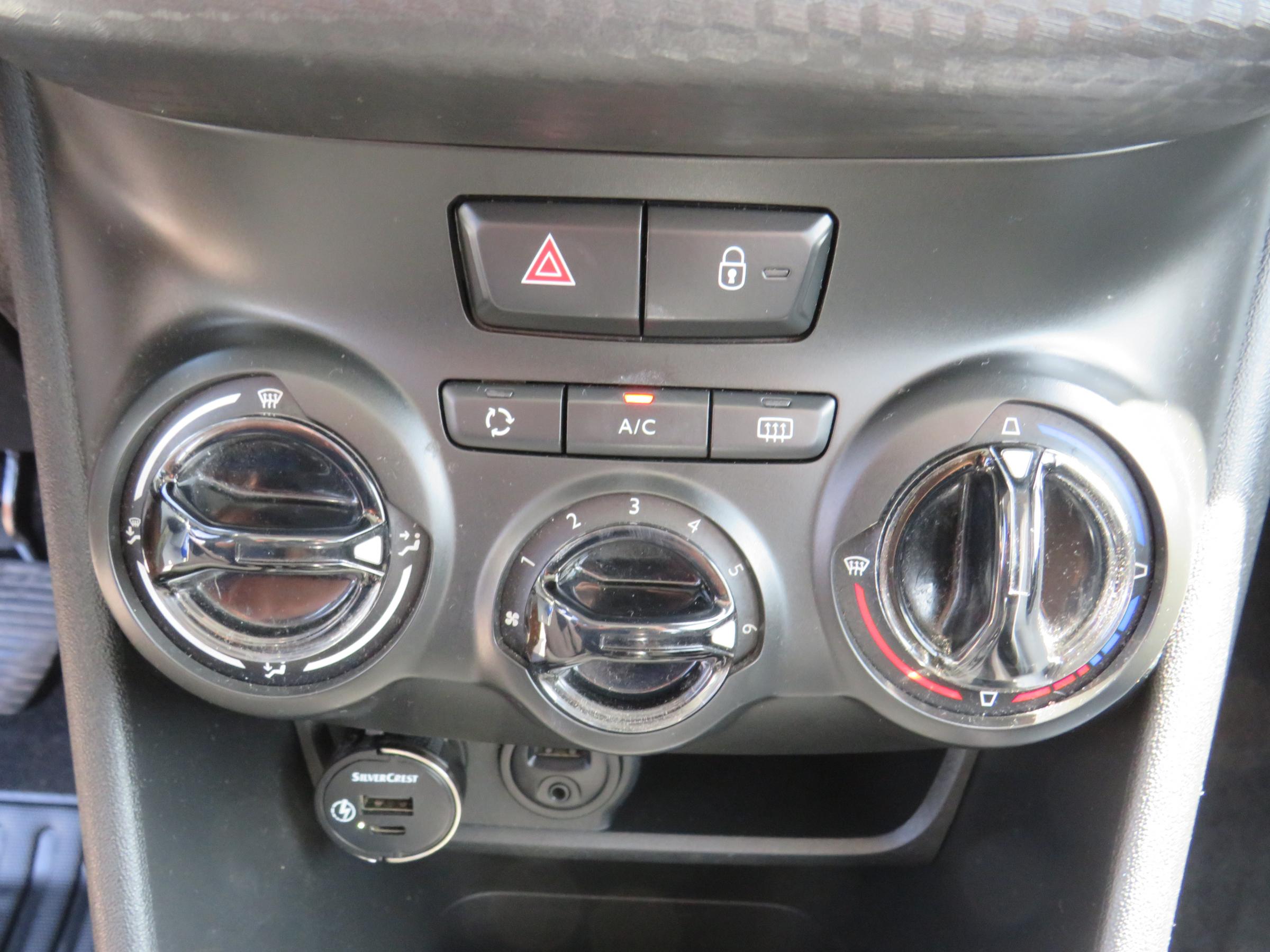 Peugeot 2008, 2017 - pohled č. 16