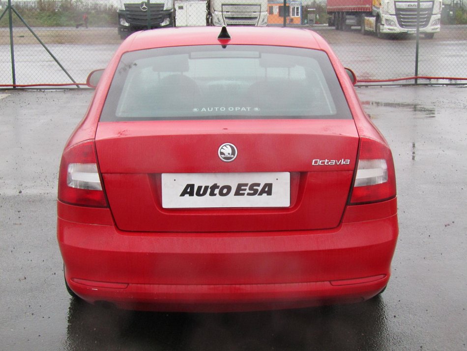 Škoda Octavia II 1.6MPi Ambiente