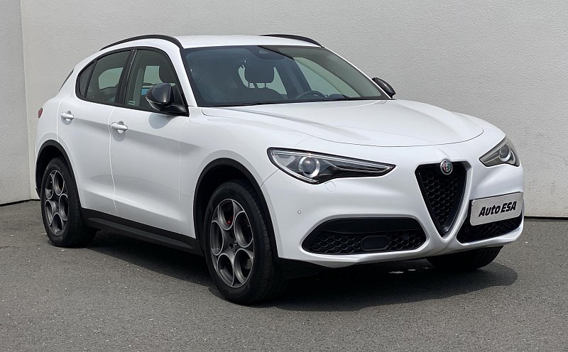 Alfa Romeo Stelvio 2.0T  4x4