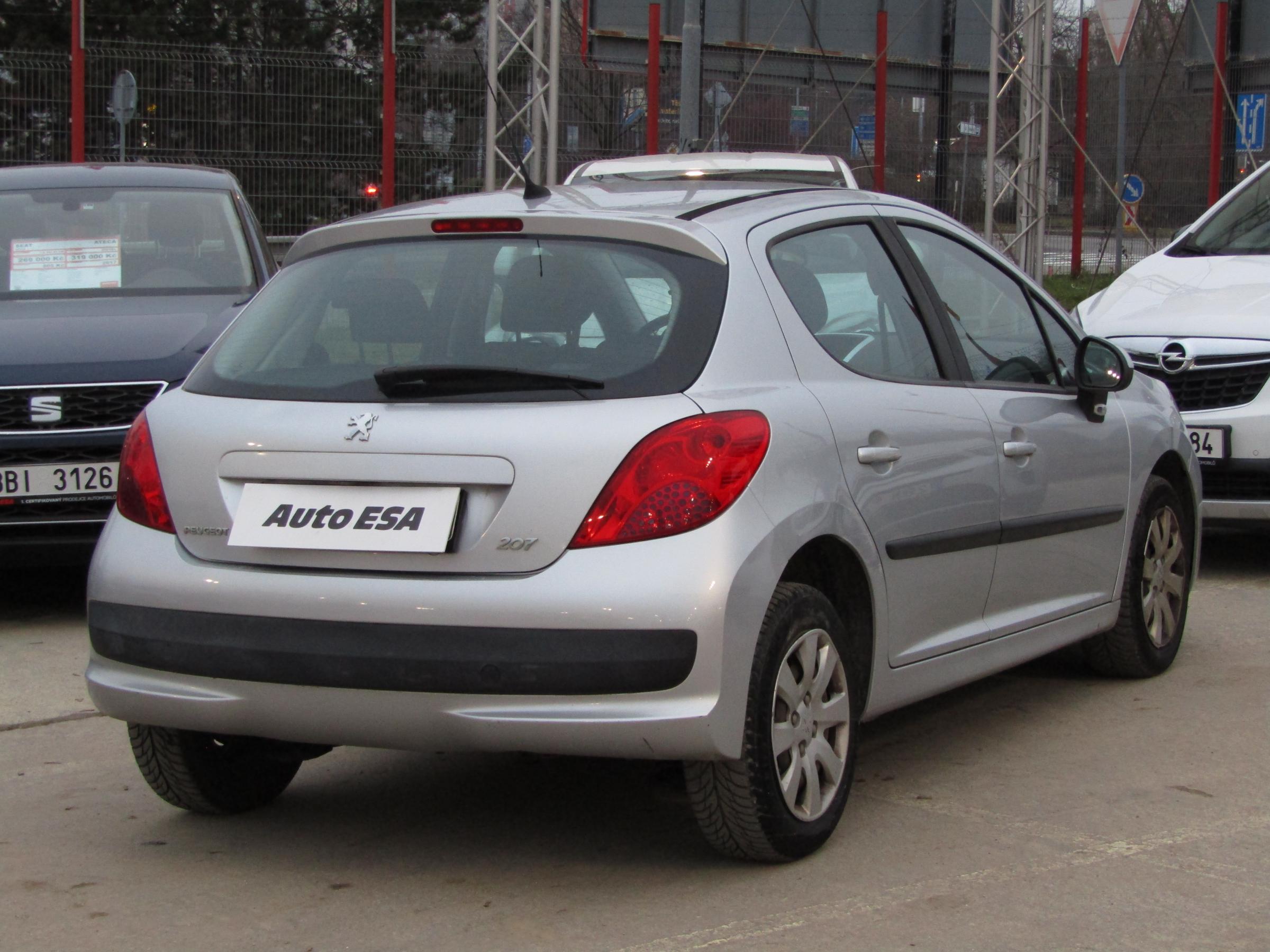 Peugeot 207, 2009 - pohled č. 4