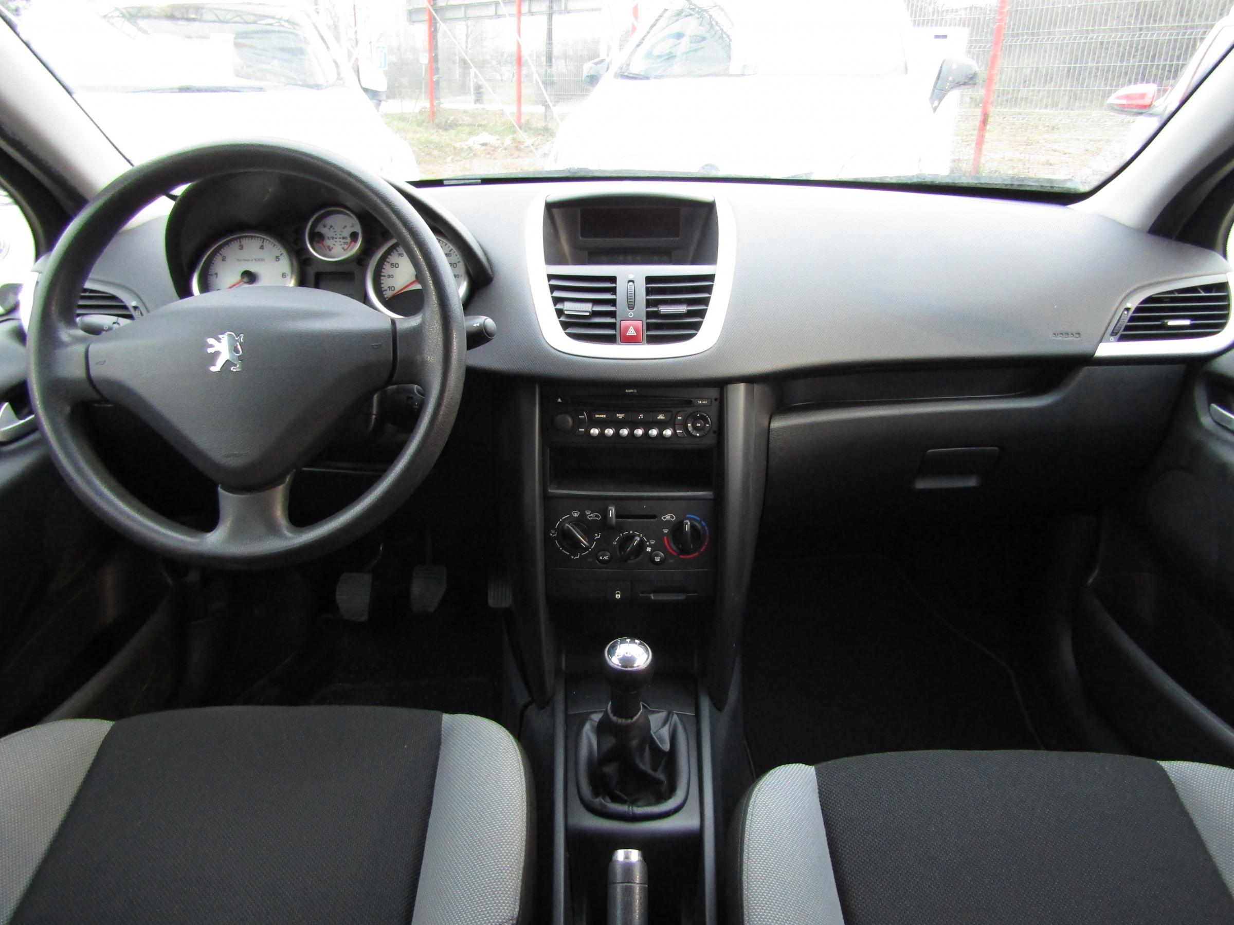 Peugeot 207, 2009 - pohled č. 8