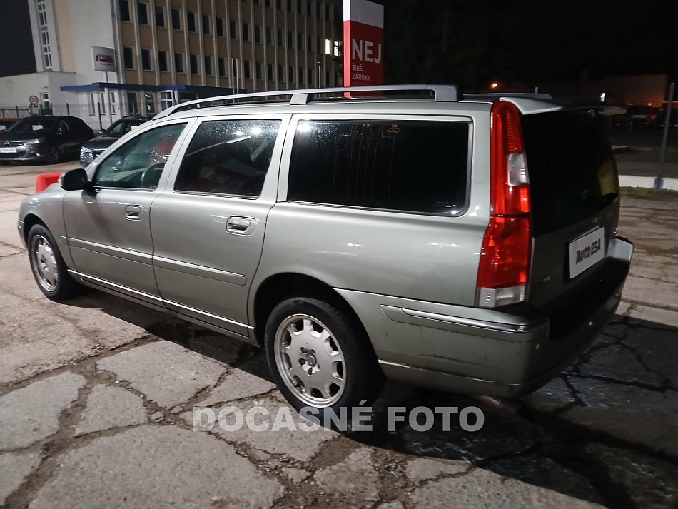 Volvo V70 2.5T 