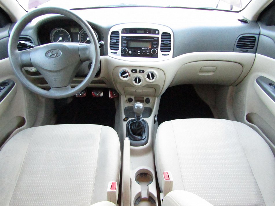 Hyundai Accent 1.6i 