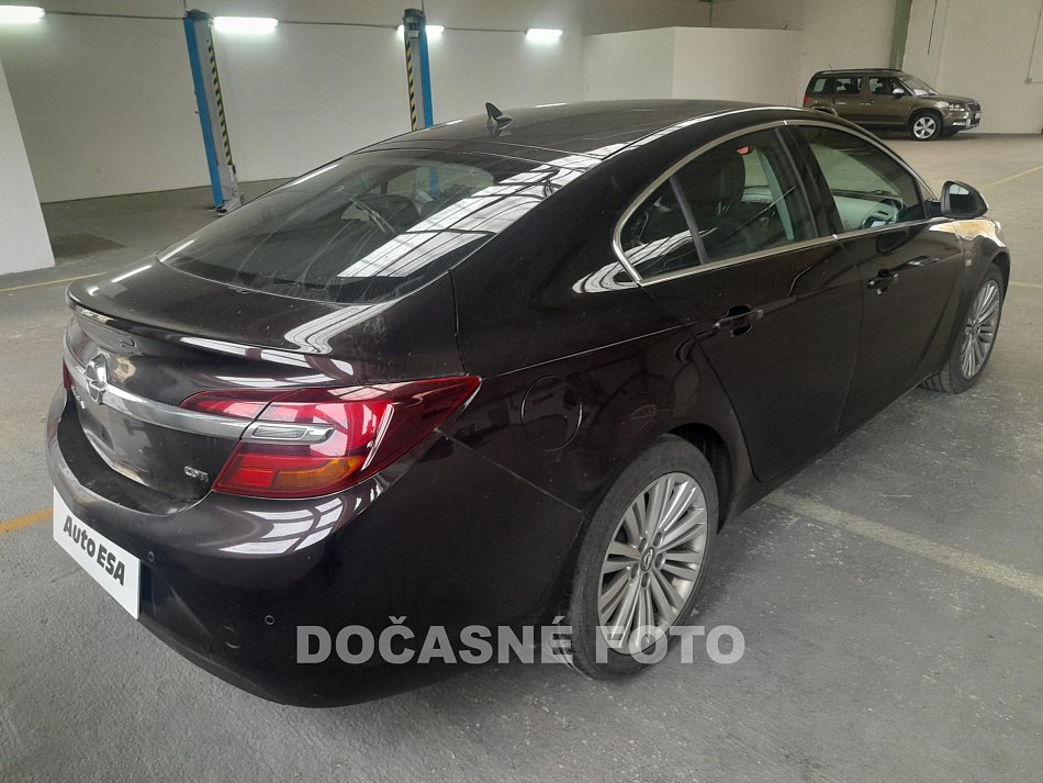 Opel Insignia 2.0CDTi 