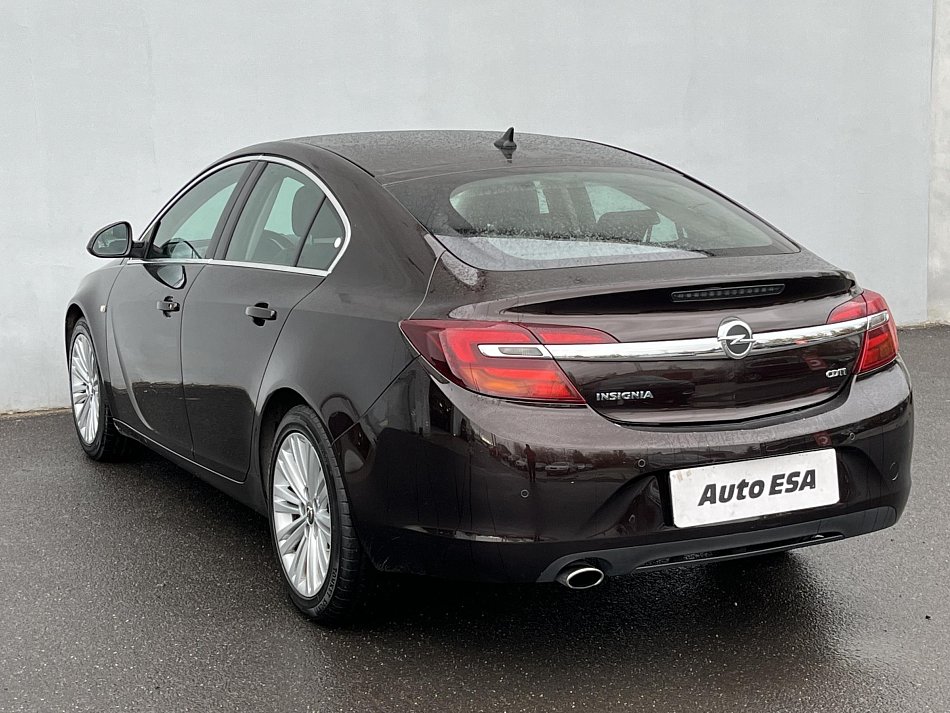 Opel Insignia 2.0CDTi 