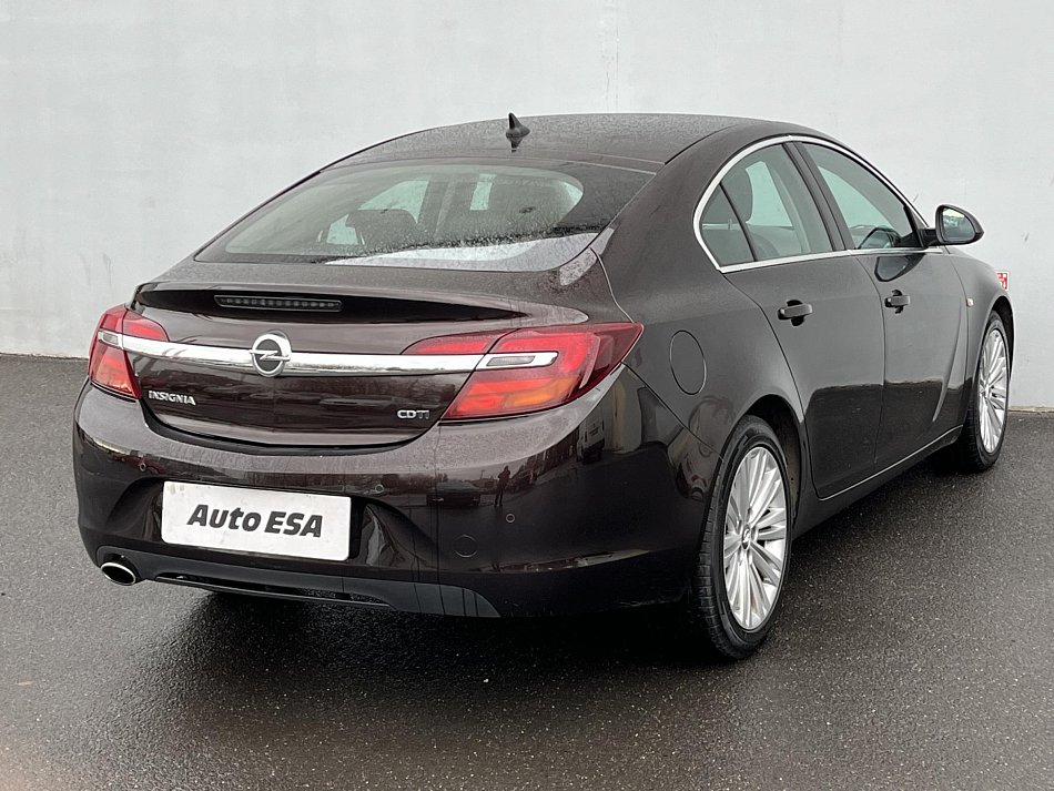 Opel Insignia 2.0CDTi 