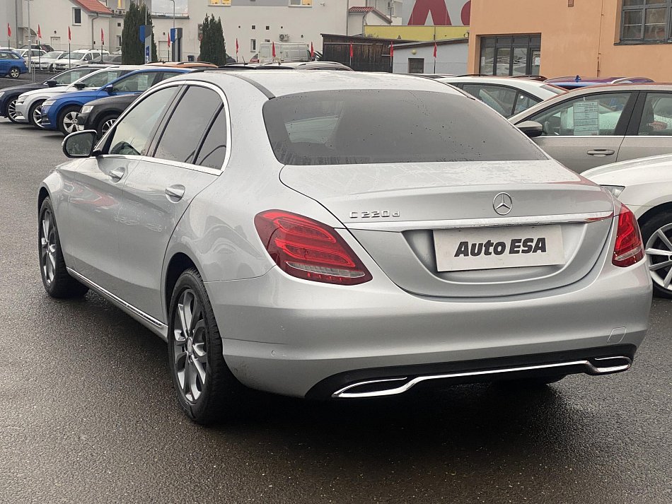 Mercedes-Benz Třída C 2.2 CDi  220d