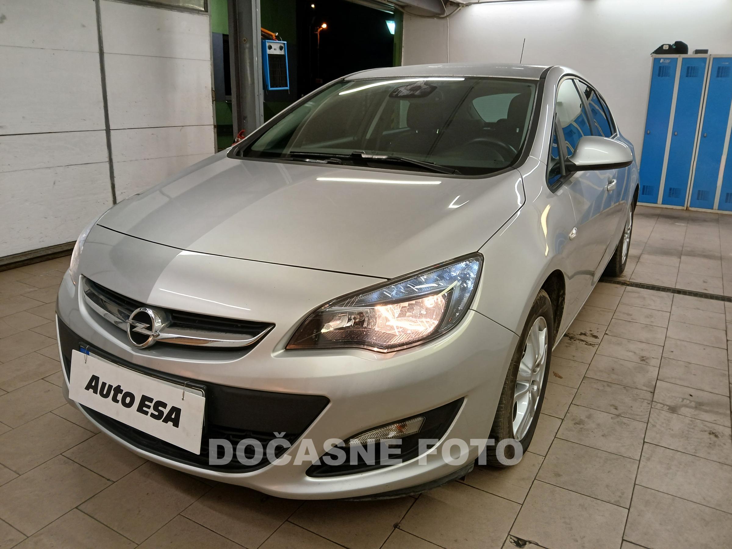 Opel Astra, 2015