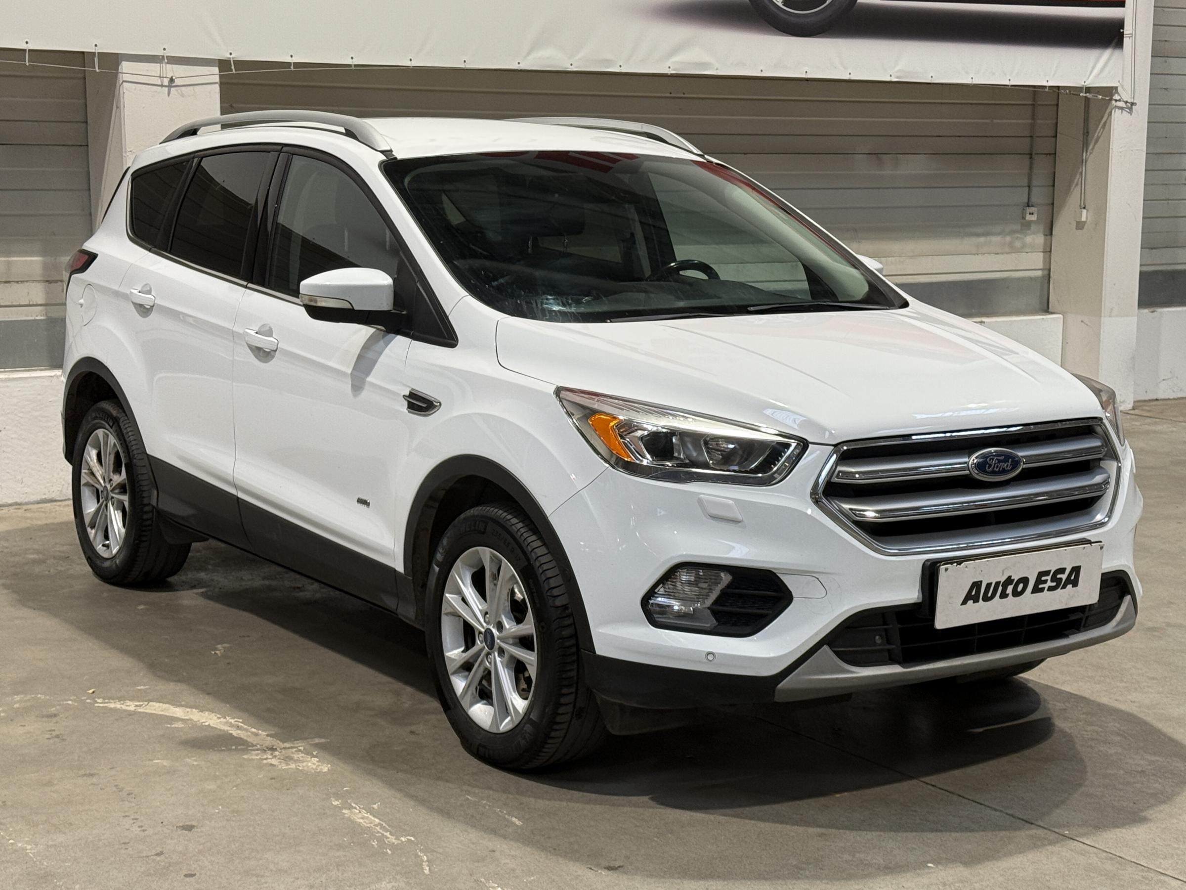 Ford Kuga, 2016