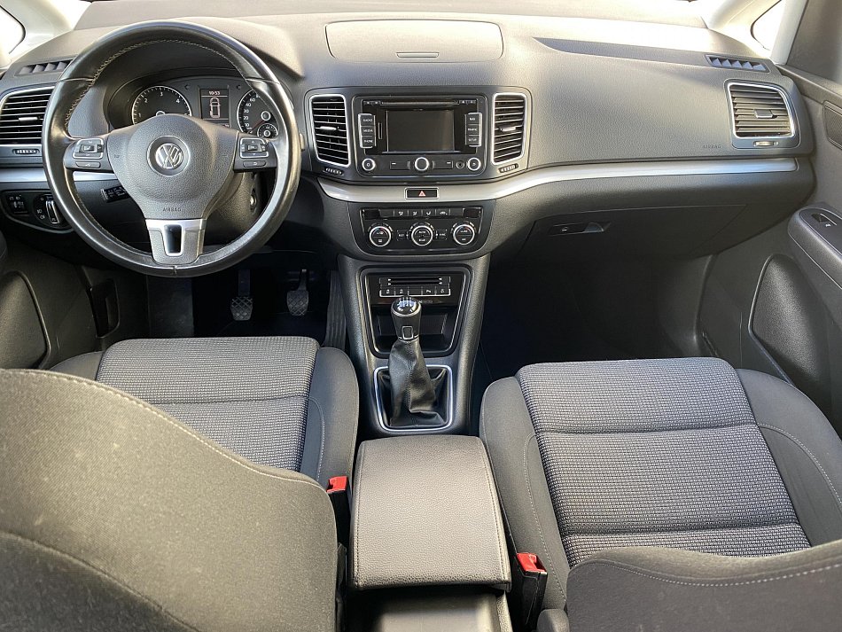 Volkswagen Sharan 2.0 TDi Comfortline 7míst