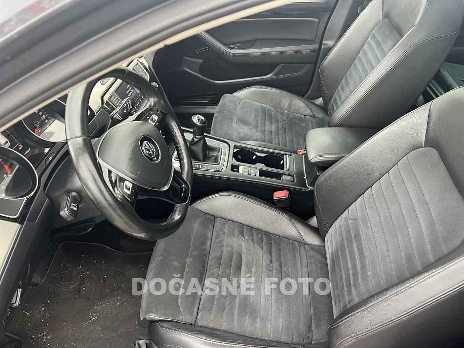 Volkswagen Passat 2.0 TDi 