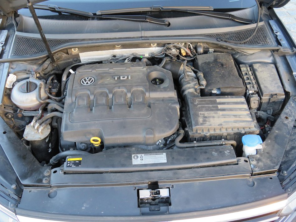 Volkswagen Passat 2.0 TDi 